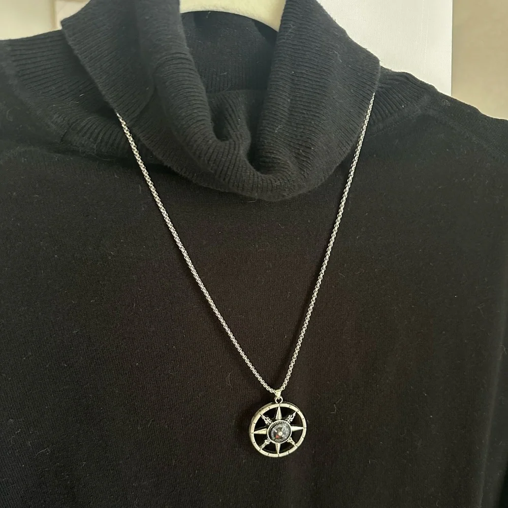 REAL working Compass Pendant Necklace, in GIFT BOX Casual Leisure Fashion - Picture 12 of 16